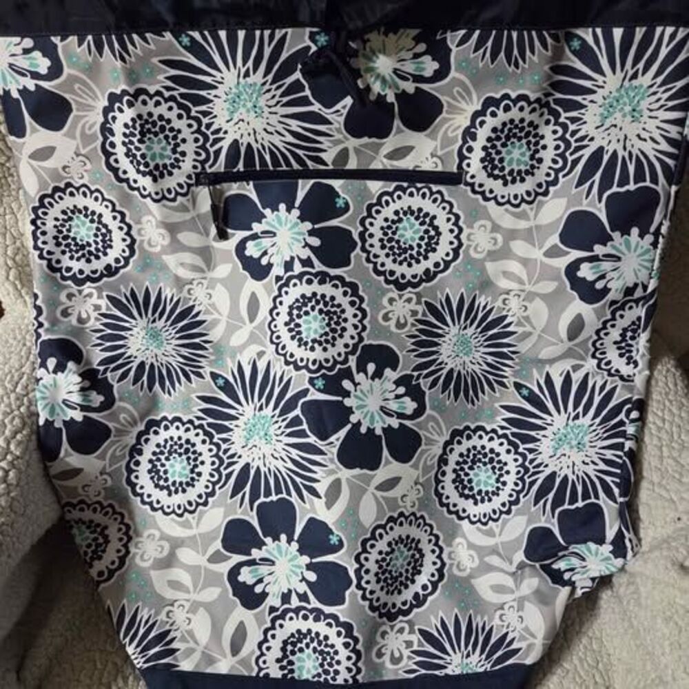 Thirty-one Cinch-it-up Super Sac Awesome Blossom great used condition